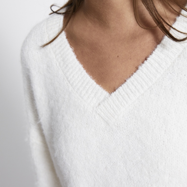 Knit v-neck sweater "Eina"